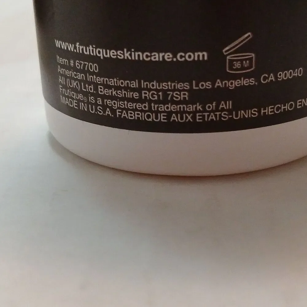 (2) Frutique Beauty By Nature Berry Berry Purifying Cleanser 6.8OZ 619002